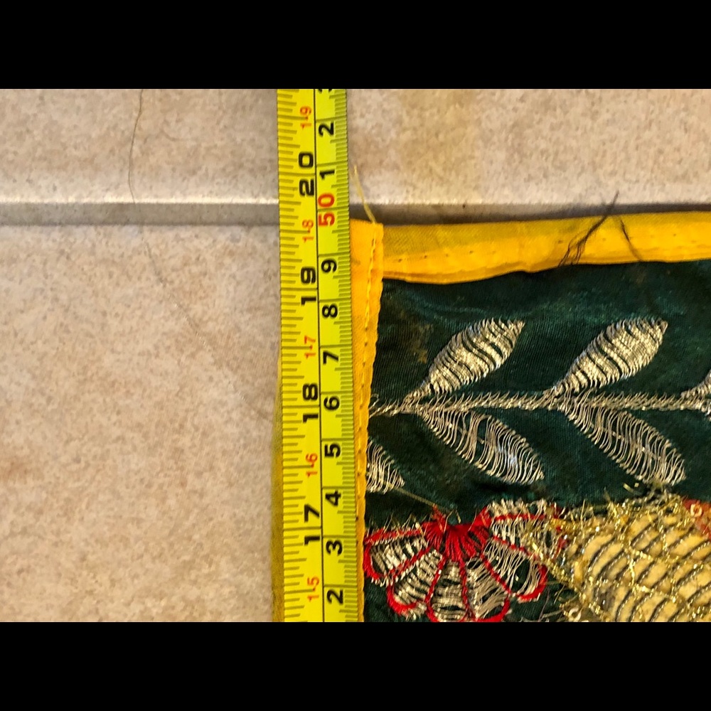 Table runner - Picture 5 of 7